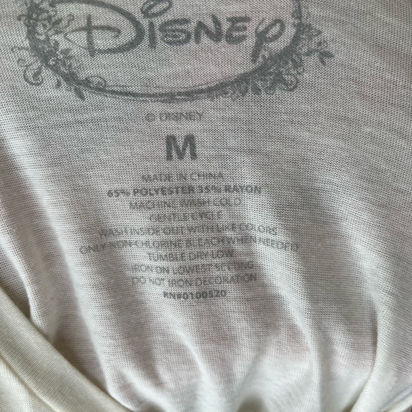 Woman’s Disney Stitch Tshirt size medium - Picture 4 of 4